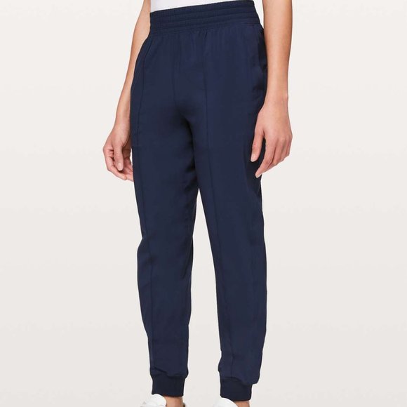 Lululemon Wanderer Jogger Full Length - Picture 3 of 16